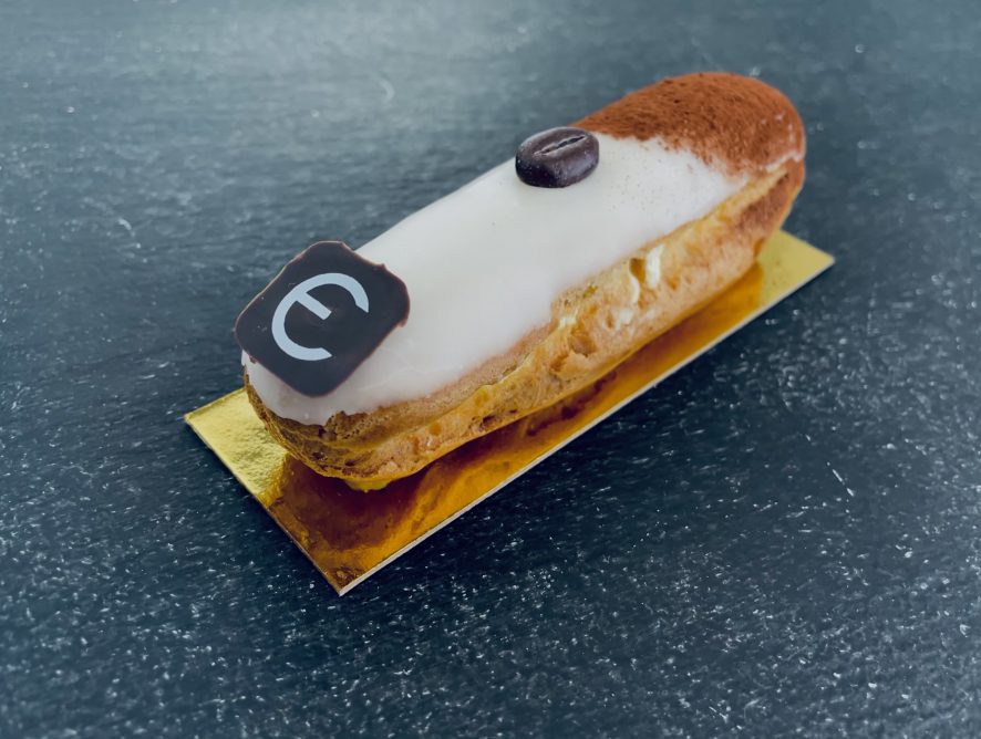 Éclair Tiramisu